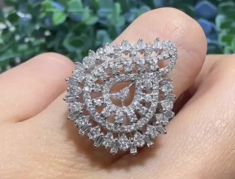 1.11 ct Baget Pırlanta Yüzük