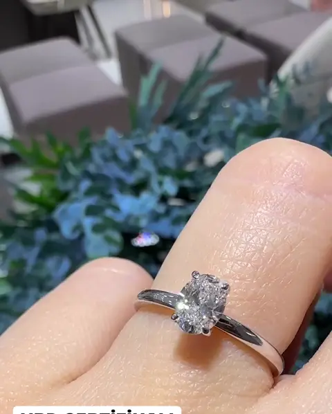 0.60 ct Oval Pırlanta Yüzük