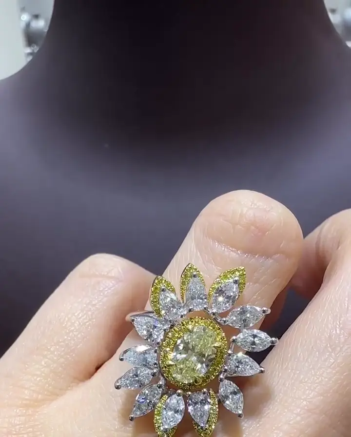 1.13 ct Sarı Pırlanta Tasarım Yüzük, görsel 1