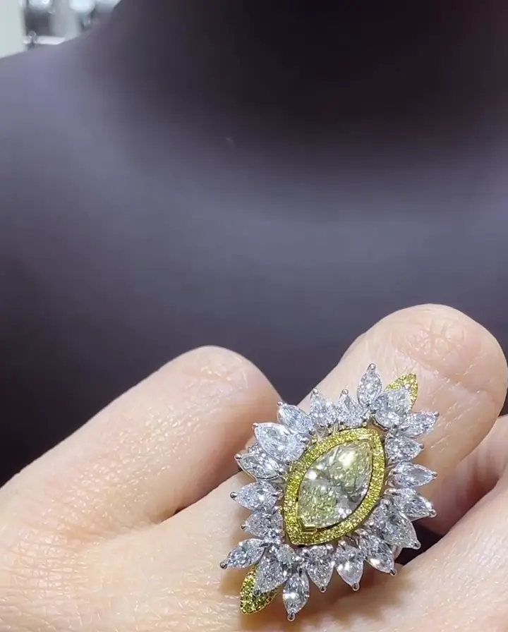 1.38 ct Sarı Pırlanta Tasarım Yüzük, görsel 3