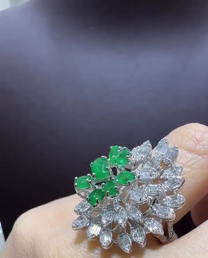 1.54 ct Zümrüt ve 1.15 ct Pırlanta Yüzük, görsel 3