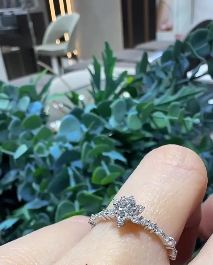 0.23-0.30 ct Lotus Pırlanta Yüzük, görsel 2