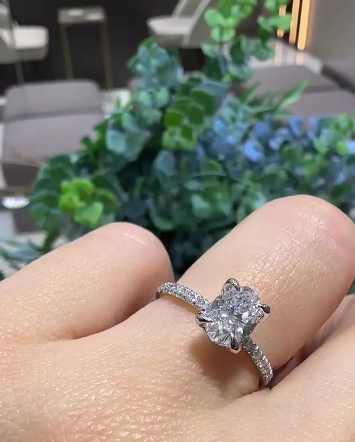 2.01 ct Oval Pırlanta Yüzük, görsel 2