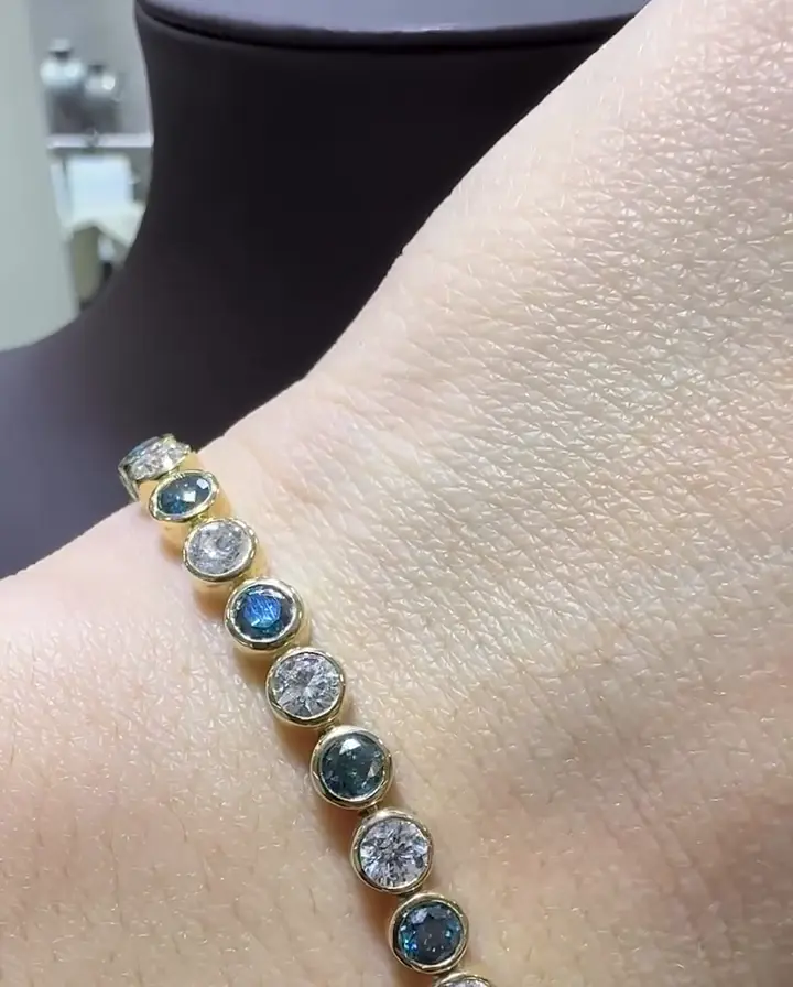 3.23 ct Blue Diamond ve 3.90 ct Pırlanta Bileklik, görsel 1