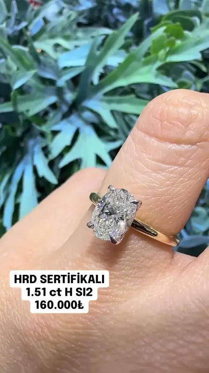 1.51 ct Tektaş Pırlanta Yüzük videosundan kare