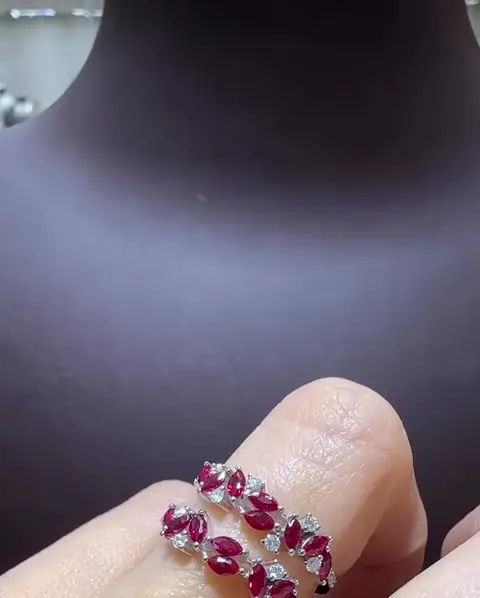 1.14 ct Yakut ve 0.24 ct Pırlanta Yüzük